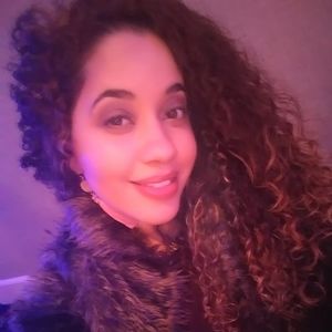 Meet your Posher, Angela